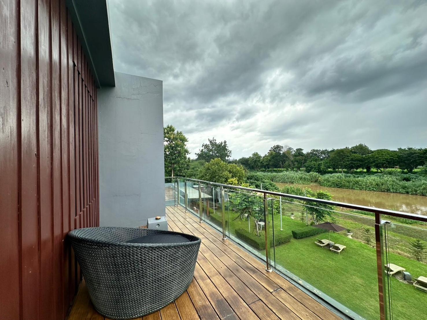 Zensala Riverpark Resort Chiang Mai Exteriör bild